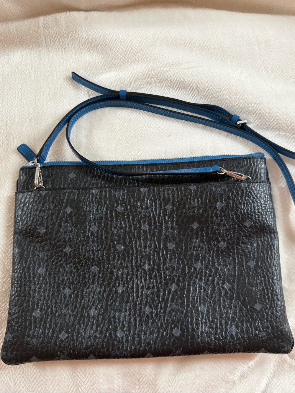 MCM Black Leather Crossbody Pouch with Blue Zip Accent - Picture 2 of 10